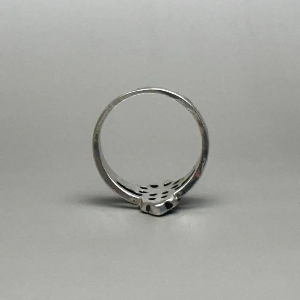 Y2K Vintage Gothic Silver Cross Ring – Size 8, Unisex, Brand New